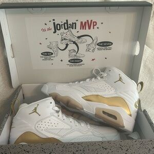 Nike Jordan Jumpman MVP in White/Metallic Gold size 8.5 BNIB